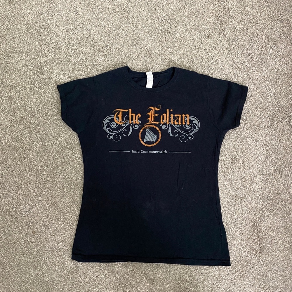 SOLD!!! Super cool grunge y2k baby tee